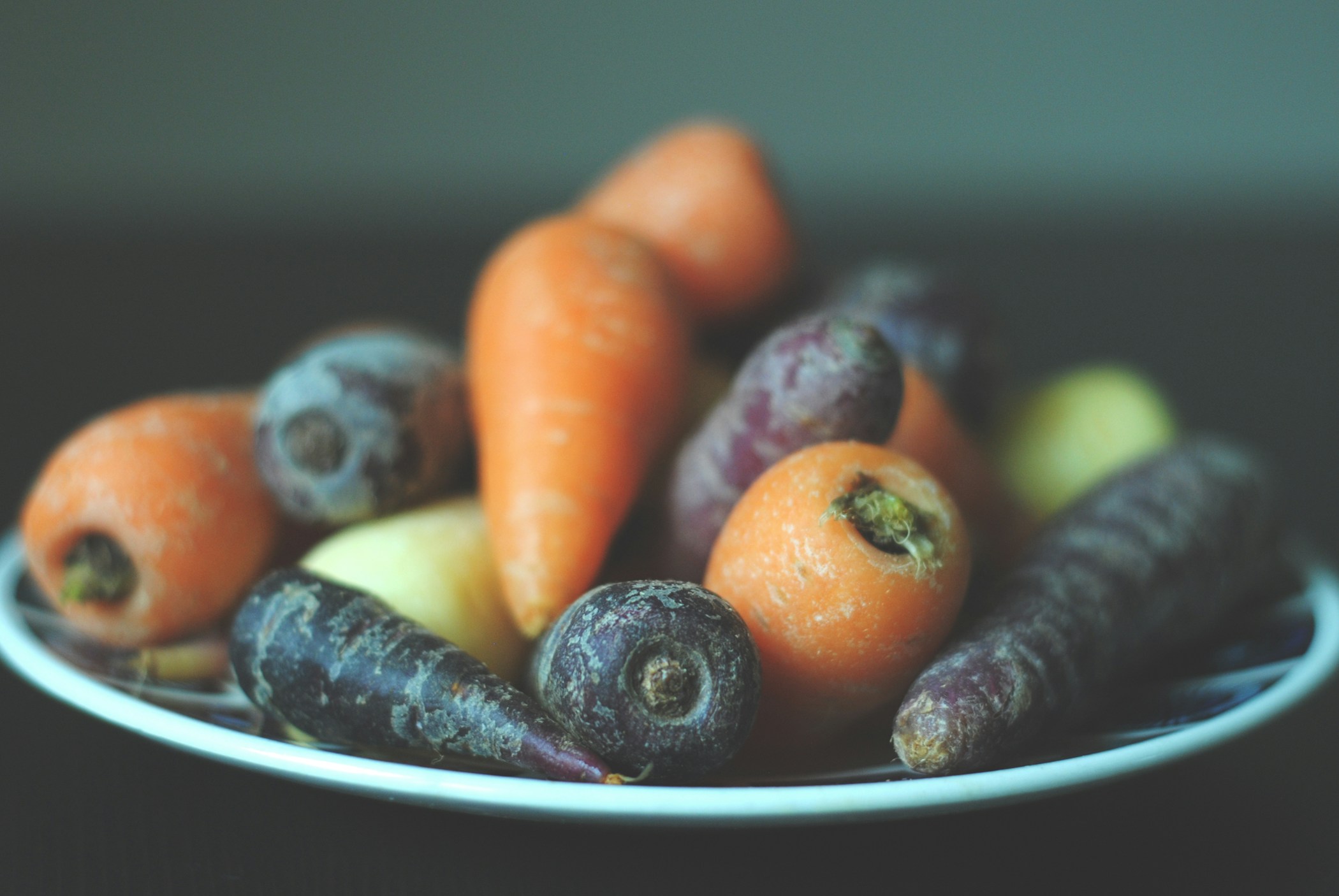 Purple, orange and blonde carrots