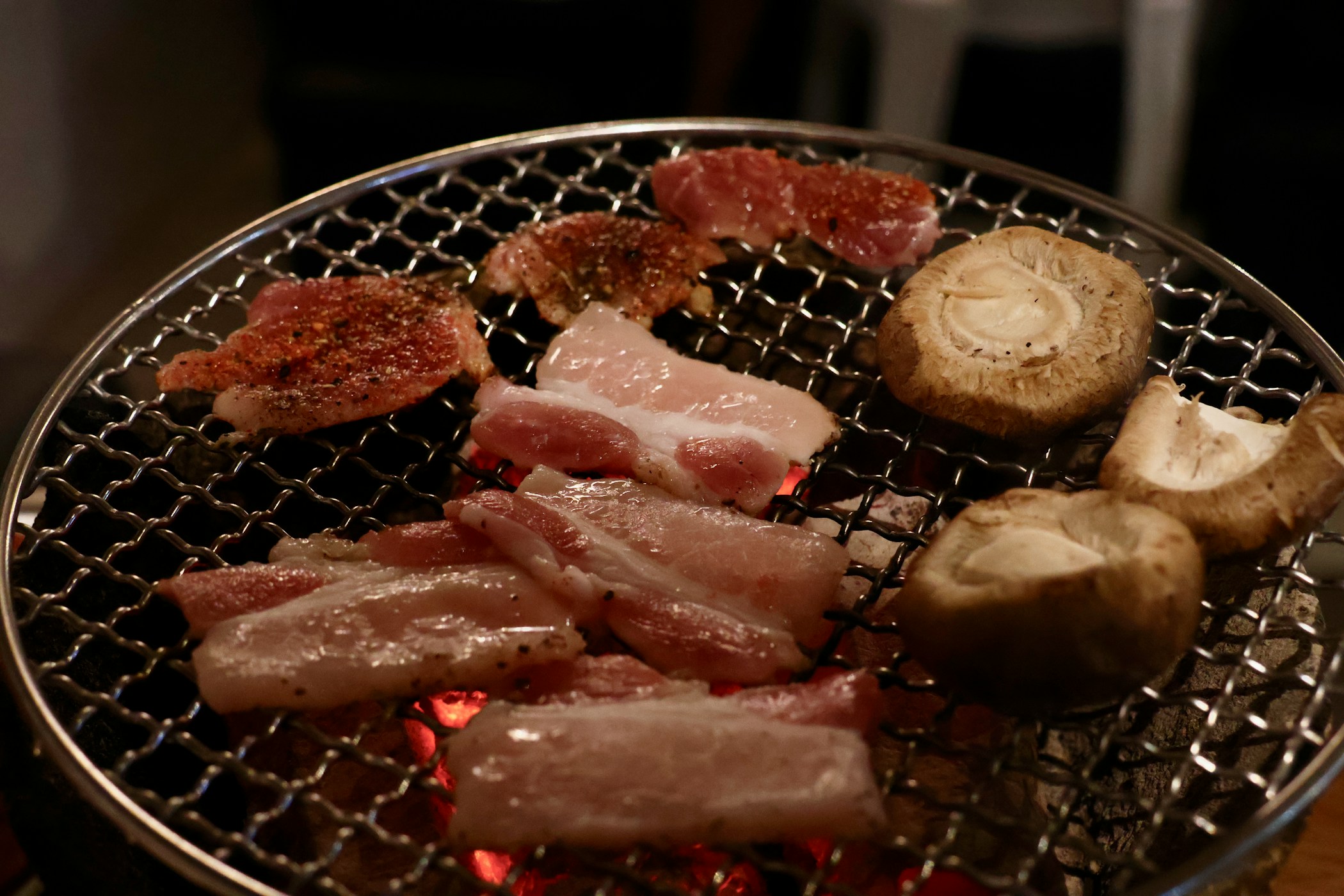 BBQ pork with mushrooms